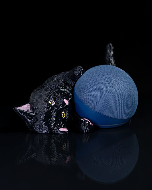 Cat and Yarn Echo Dot Holder