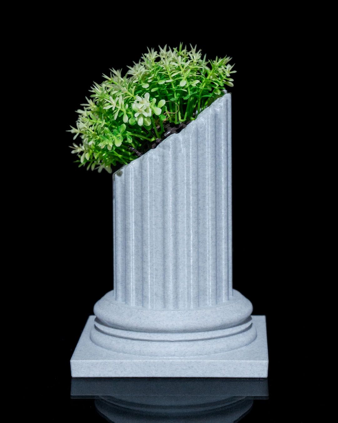 Ruined Pillar Planter