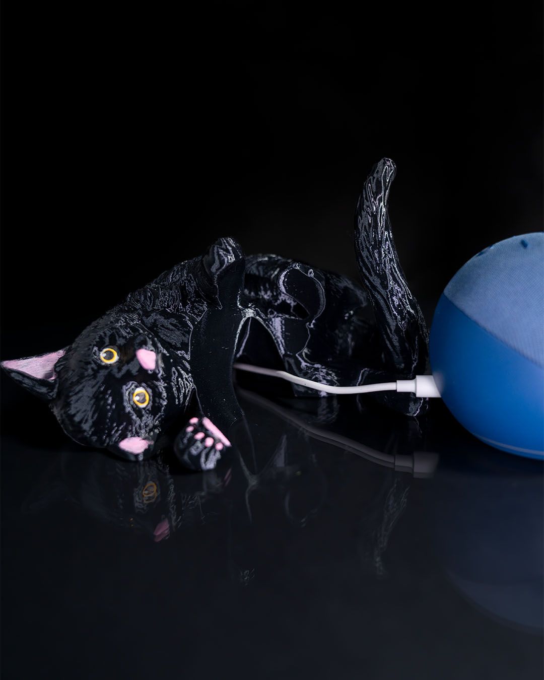 Cat and Yarn Echo Dot Holder